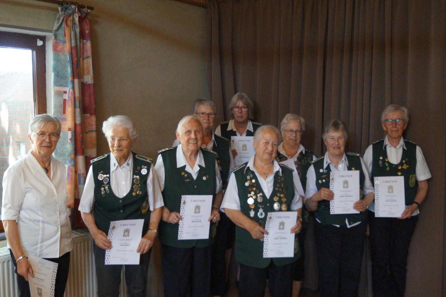 pokal katze kaiser 2024